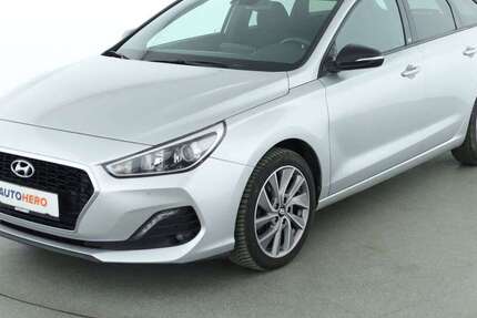 Hyundai i30 64.313 km 13.350 &euro; Köln 50739