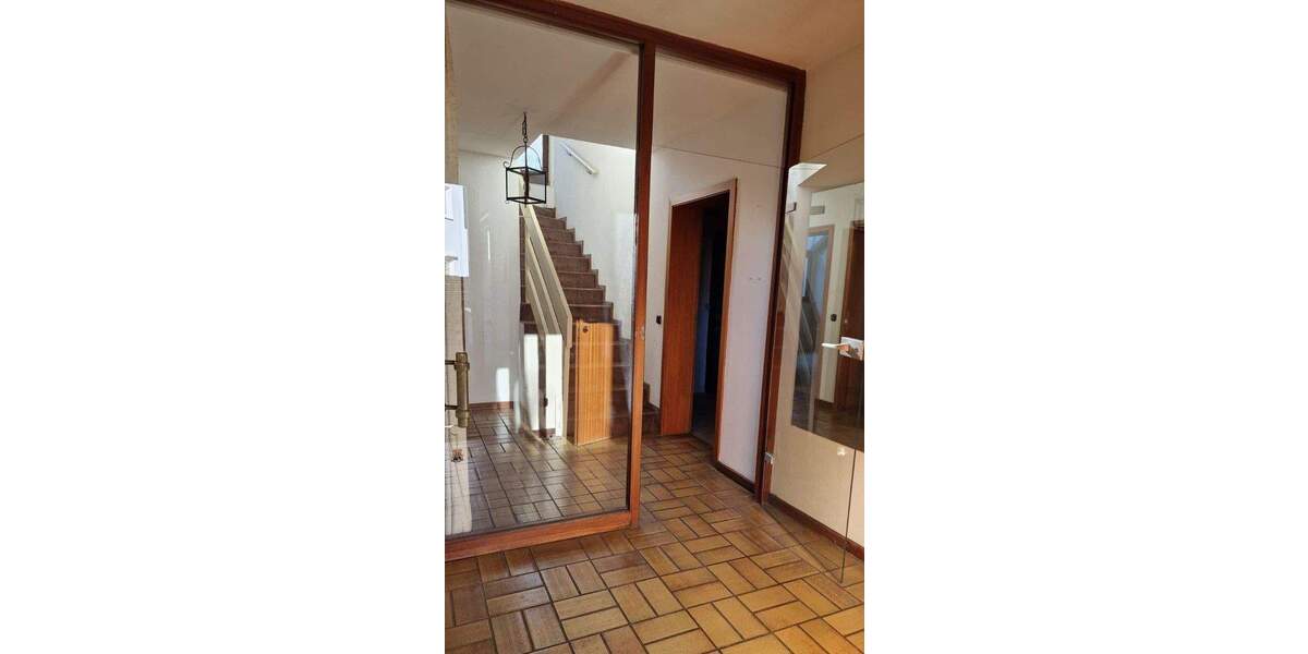 Großzügiges Reihenmittelhaus in Muffendorf mit Einliegerwohnung und sonnigem Atriumgarten 7 zimmer