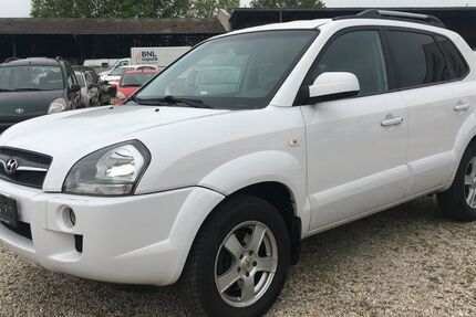 Hyundai TUCSON 165.000 km 4.299 &euro; Bonn 53227