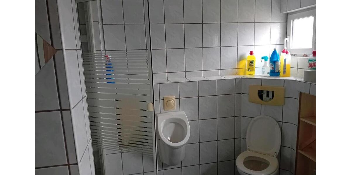 Einfamilienhaus Hennef (Sieg) - 7 Zimmer, 130 m&sup2;, 155.000&euro; | Angebot:24733420