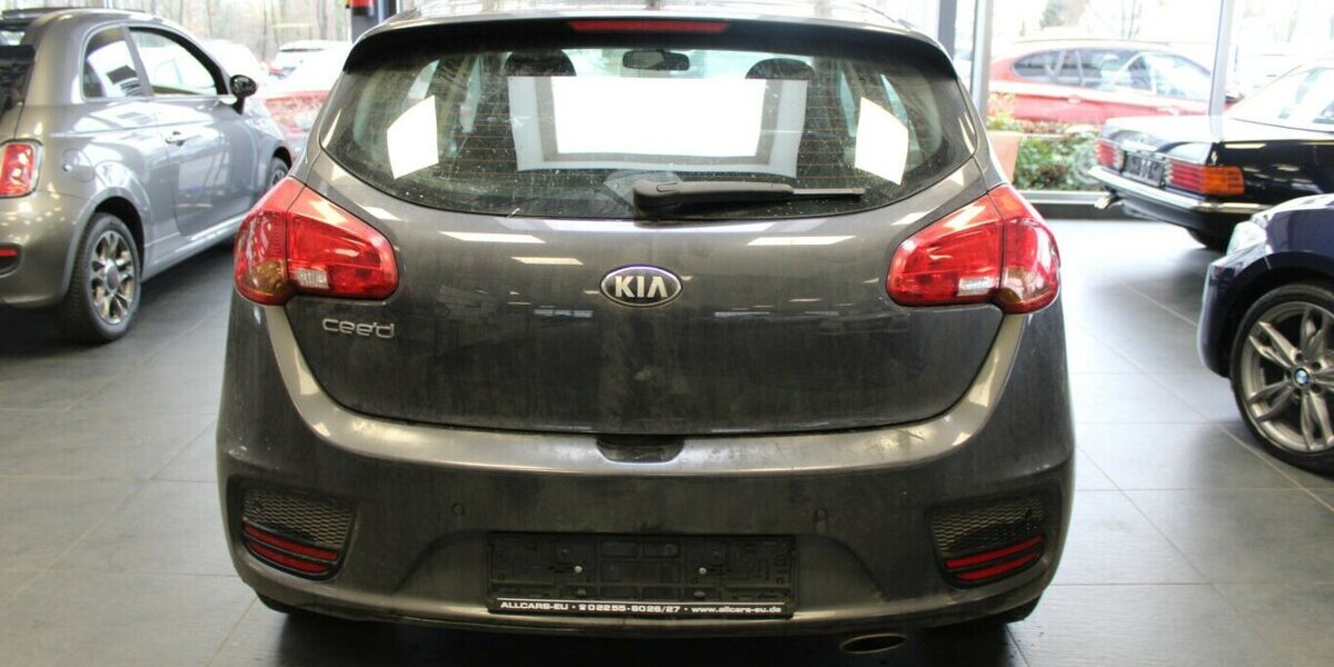 Kia Ceed 1.4 CVVT Edition 7 90.520 km 9.980 &euro; Euskirchen 53881