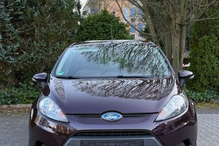Ford Fiesta 63.000 km 5.990 &euro; Remagen 53424