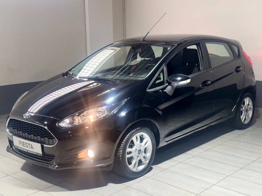 Ford Fiesta 33.348 km 8.470 € Köln 50739