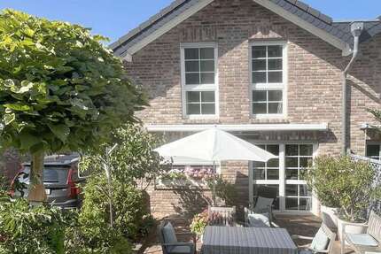 Wohnung zum Mieten in Königswinter 1.450 € 174 m² 5 zimmer