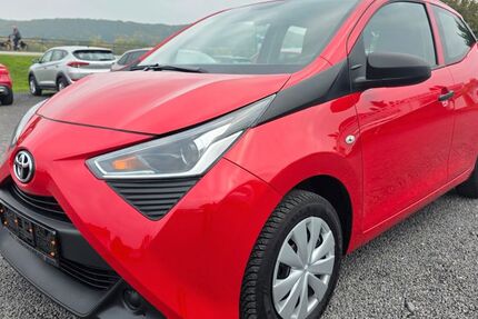 Toyota Aygo (X) 12.000 km 7.990 &euro; Oberwinter 53424