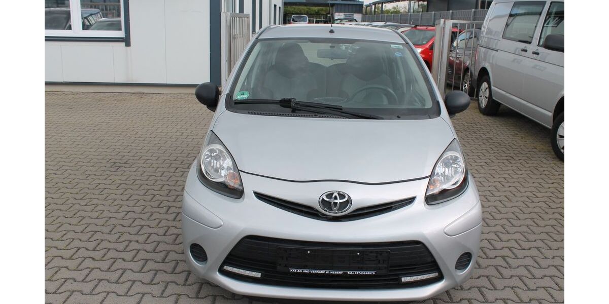 Toyota Aygo (X) 144.578 km 2.950 &euro; Euskirchen 53879