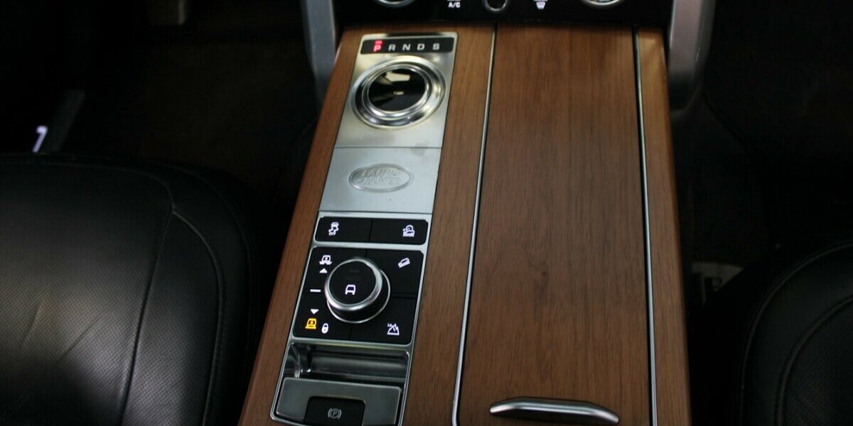 Land Rover Range Rover Autobiography 76.800 km 52.980 &euro; Euskirchen 53881