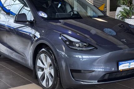 Tesla Model Y 40.862 km 34.900 € Eitorf 53783