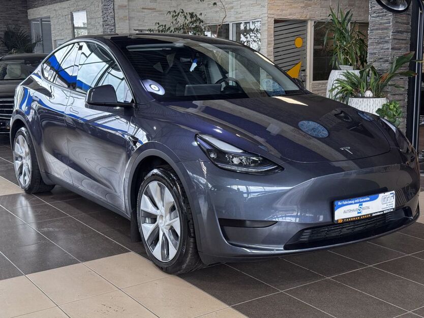 Tesla Model Y 40.862 km 34.900 € Eitorf 53783