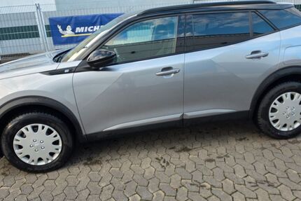 Peugeot 2008 12.000 km 22.750 &euro; Grafschaft 53501