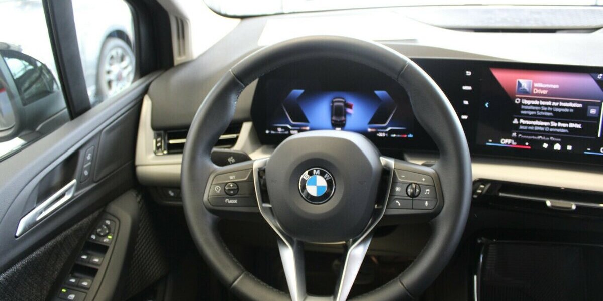 BMW 216 Active Tourer Aut. 4.479 km 25.980 &euro; Euskirchen 53881