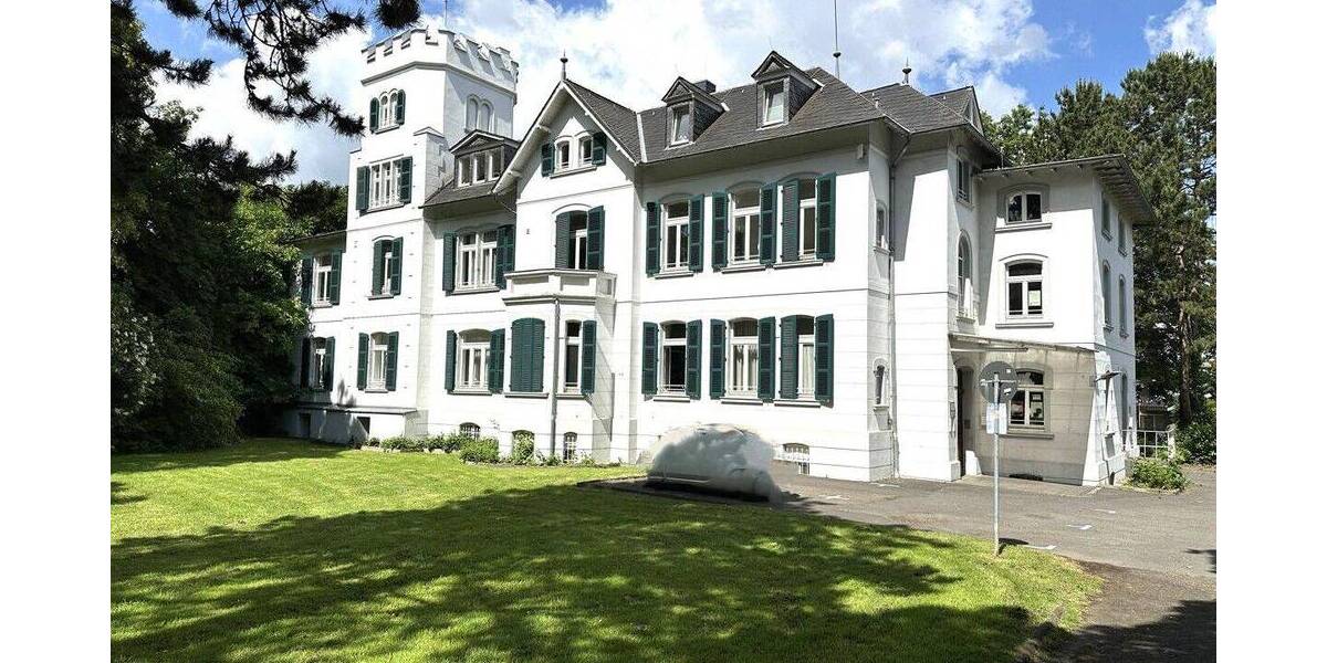Gewerbeobjekt Königswinter / Oberpleis Oberpleis - 7 Zimmer, 215 m&sup2;, 1.525&euro; | Angebot:26786798