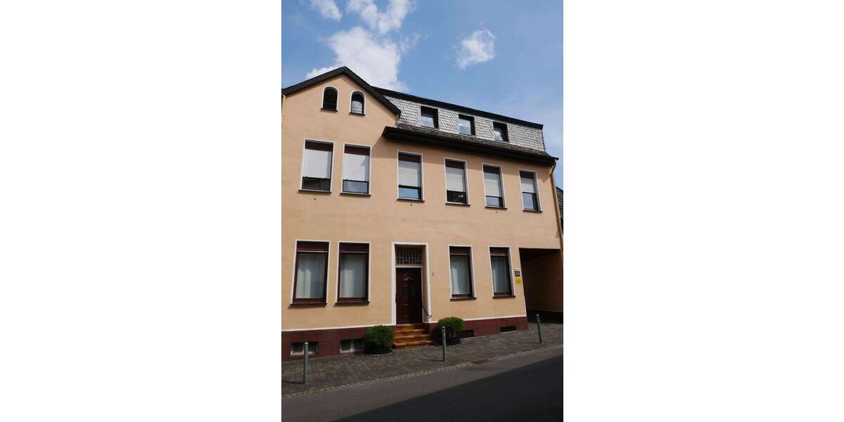 Haus zum Kaufen in Sinzig 395.000 € 277.09 m² 11 zimmer