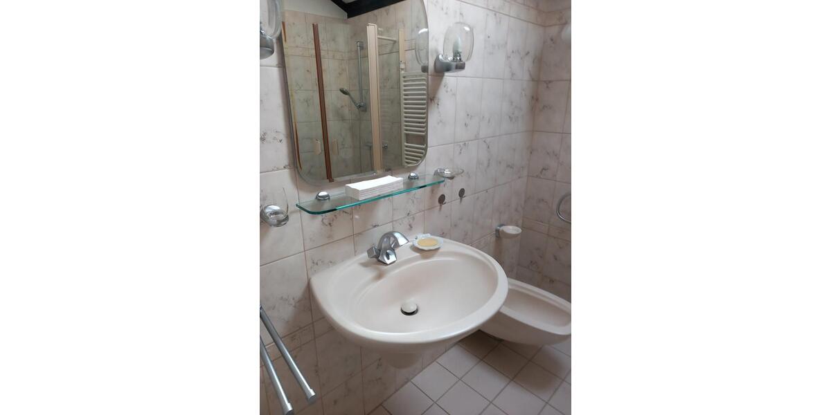 Reihenhaus Bonn Tannenbusch - 3 Zimmer, 110 m&sup2;, 395.000&euro; | Angebot:27194382