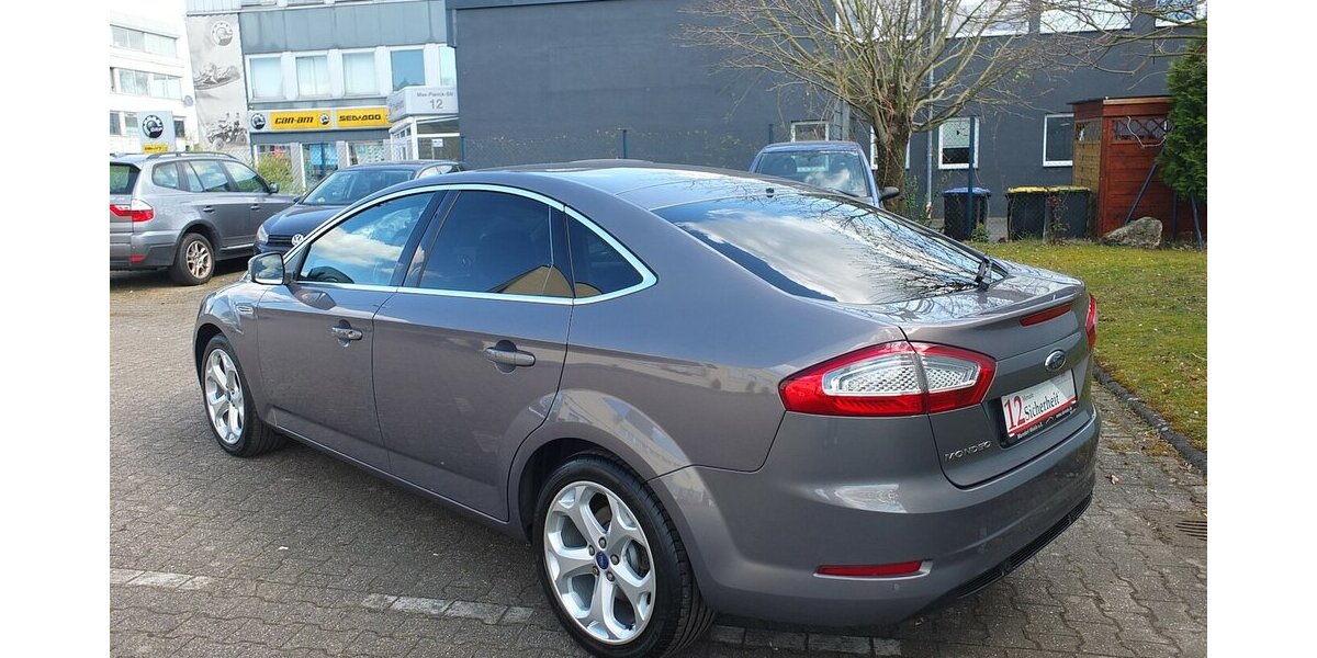 Ford Mondeo 2.0TDCi AUTOM-PROBLEME NAVI XENON PDC BLUET 143.215 km 7.500 &euro; Köln 50858