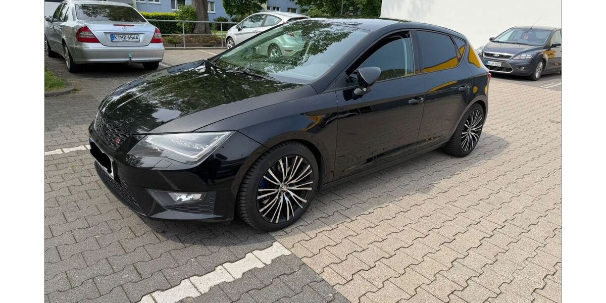 Seat Leon 217.000 km 9.650 &euro; Köln 51061
