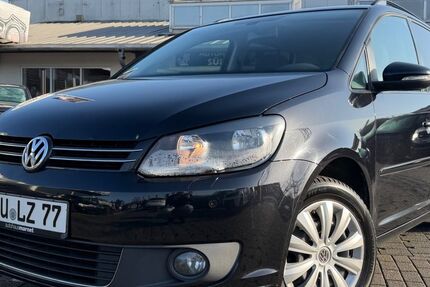 VW Touran 300.208 km 4.699 &euro; Lohmar 53797