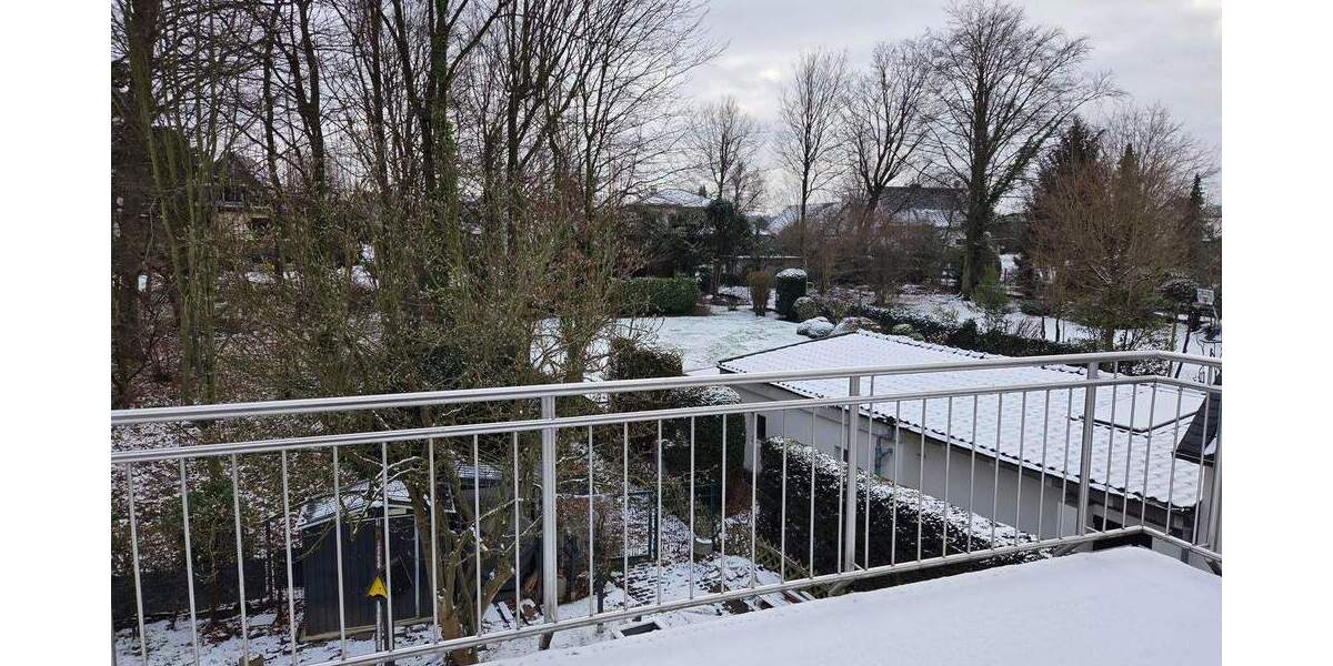 Etagenwohnung Sankt Augustin Hangelar - 3 Zimmer, 90 m&sup2;, 900&euro; | Angebot:24434990