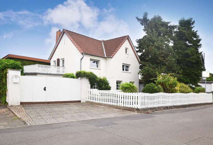 Haus zum Kaufen in Niederkassel 485.000 € 100 m²