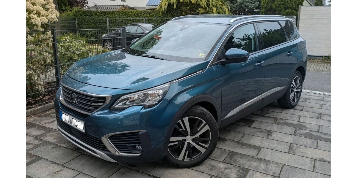 Peugeot 5008 103.500 km 12.900 &euro; Hennef 53773