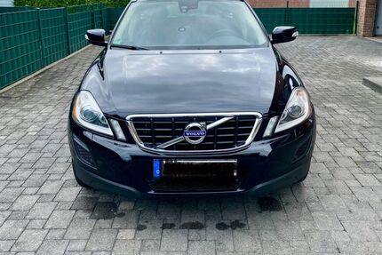 Volvo XC60 195.500 km 10.500 &euro; Bornheim 53332