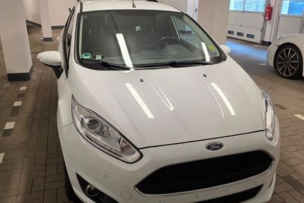 Ford Fiesta 33.427 km 8.000 &euro; Frechen 50226