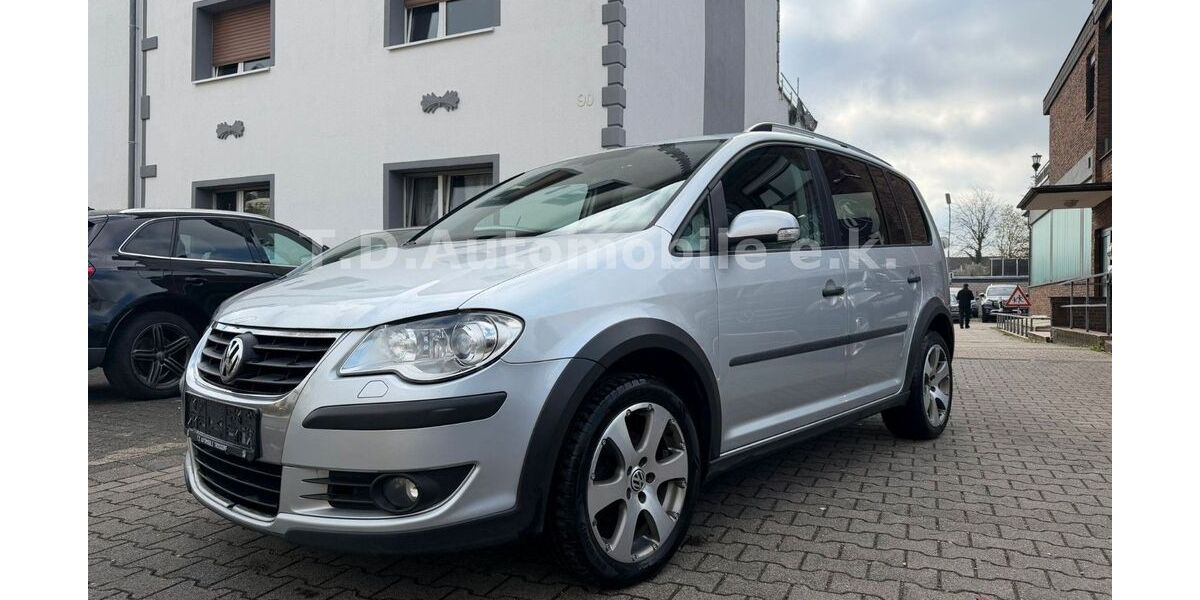 VW Touran 165.000 km 5.999 &euro; Troisdorf 53840