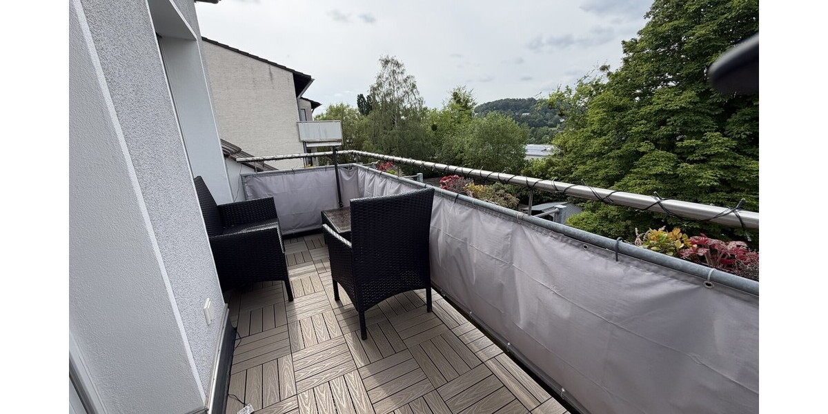 Moderne 4-Zimmer-Dachgeschosswohnung mit 2 Balkonen - Dachgeschoßwohnung Königswinter | Angebot:26931493