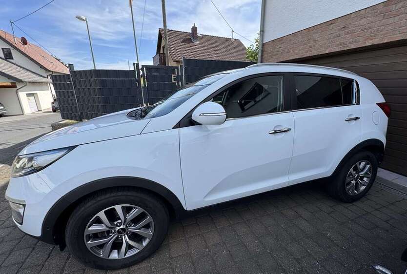 Kia Sportage 119.950 km 9.999 € Sankt katharinen 53562