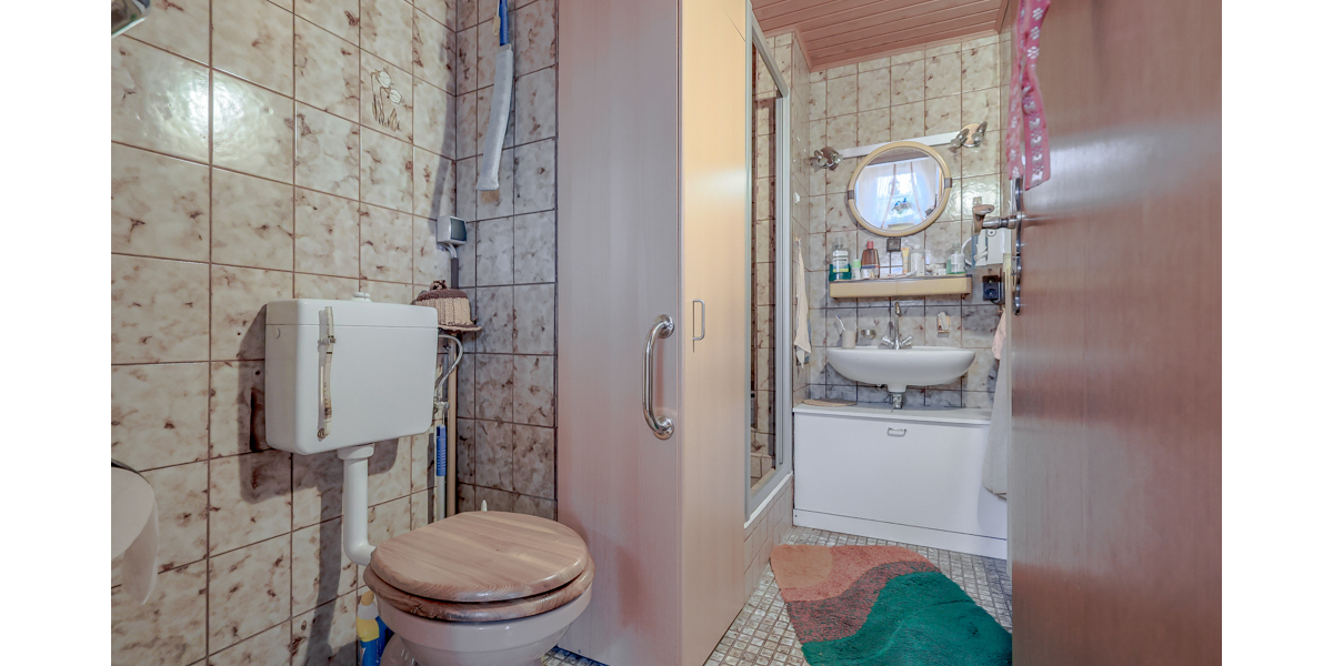 2 Häuser + Baupotenzial in Heisterbacherrott! - Einfamilienhaus Königswinter Heisterbacherrott | Angebot:26475846
