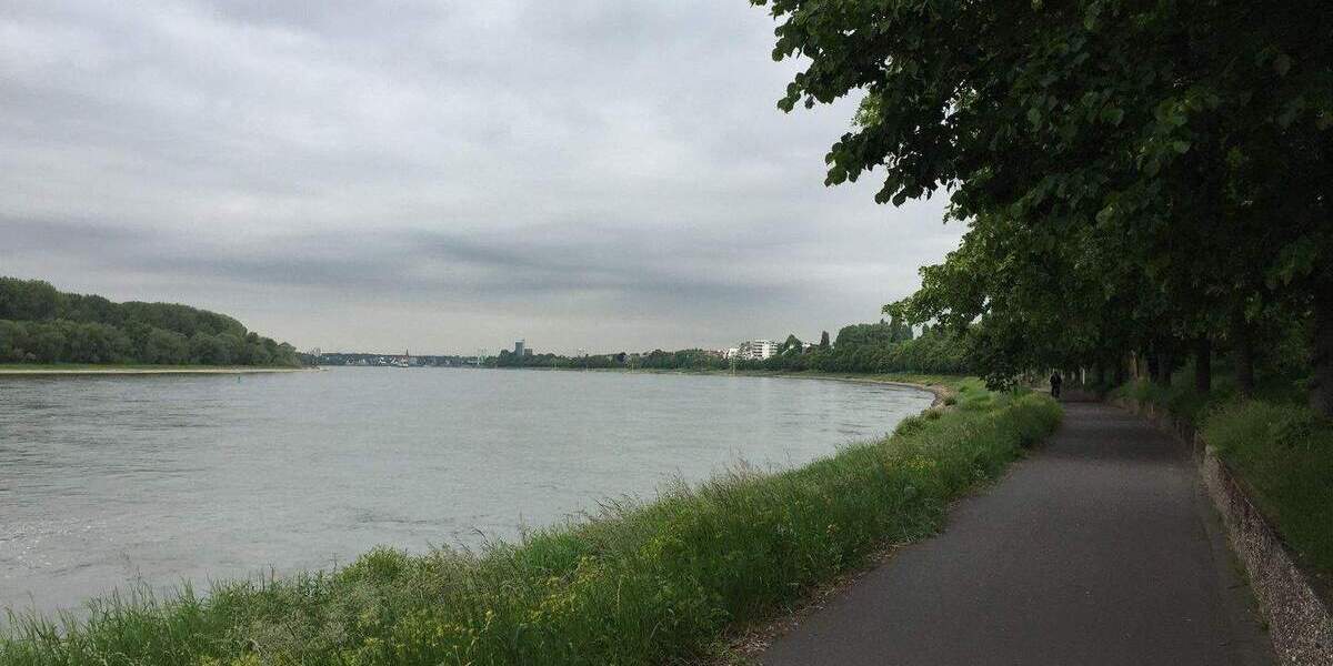 Etagenwohnung Köln Westhoven - 3 Zimmer, 96 m&sup2;, 1.400&euro; | Angebot:24702074