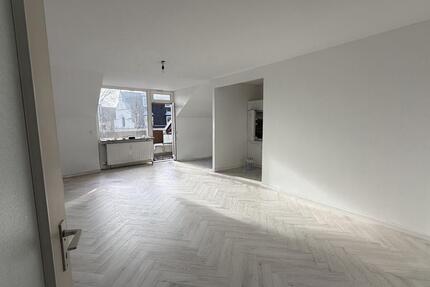 Wohnung Köln Ehrenfeld - 1 Zimmer, 50 m&sup2;, 1.300&euro; | Angebot:24824941