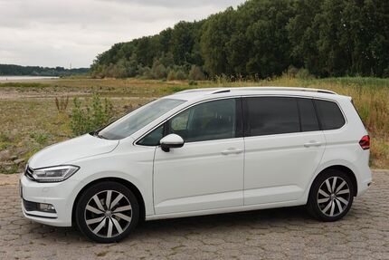 VW Touran 143.054 km 16.250 &euro; Köln 50999