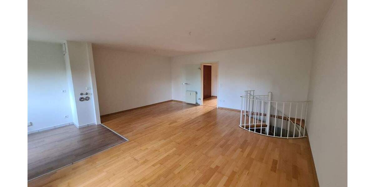 Etagenwohnung Hürth Efferen - 3 Zimmer, 109 m&sup2;, 1.200&euro; | Angebot:25705864