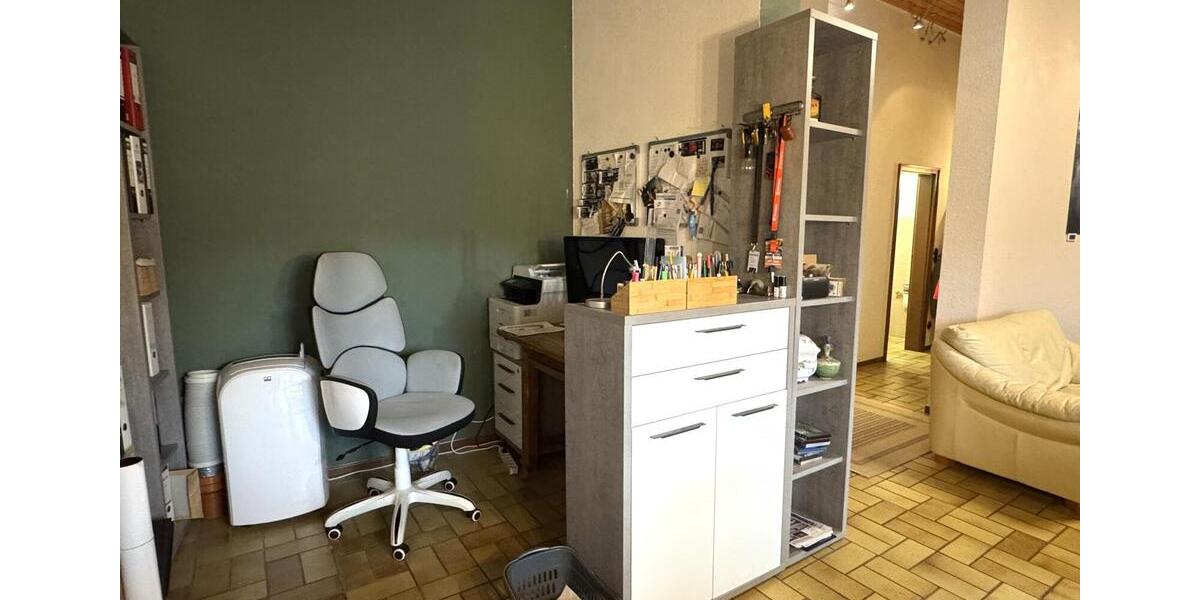 Dachgeschoßwohnung Lohmar - 3 Zimmer, 90 m&sup2;, 950&euro; | Angebot:24397731