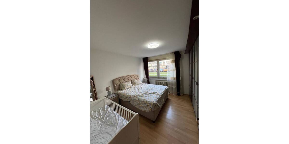 3 Zimmer Erdgeschosswohnung mit windgeschützter Loggia! 3 zimmer