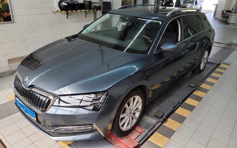 Skoda Superb 111.283 km 19.000 &euro; Hennef 53773