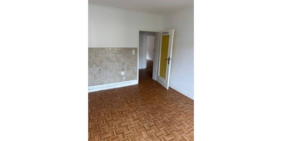 Etagenwohnung Bonn Kessenich - 3 Zimmer, 90 m&sup2;, 875&euro; | Angebot:26904405