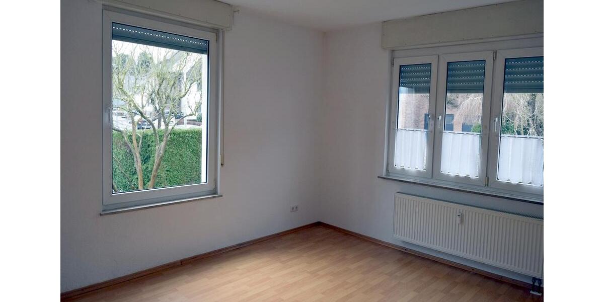 Erdgeschoßwohnung Brühl - 3 Zimmer, 80 m&sup2;, 910&euro; | Angebot:25657171