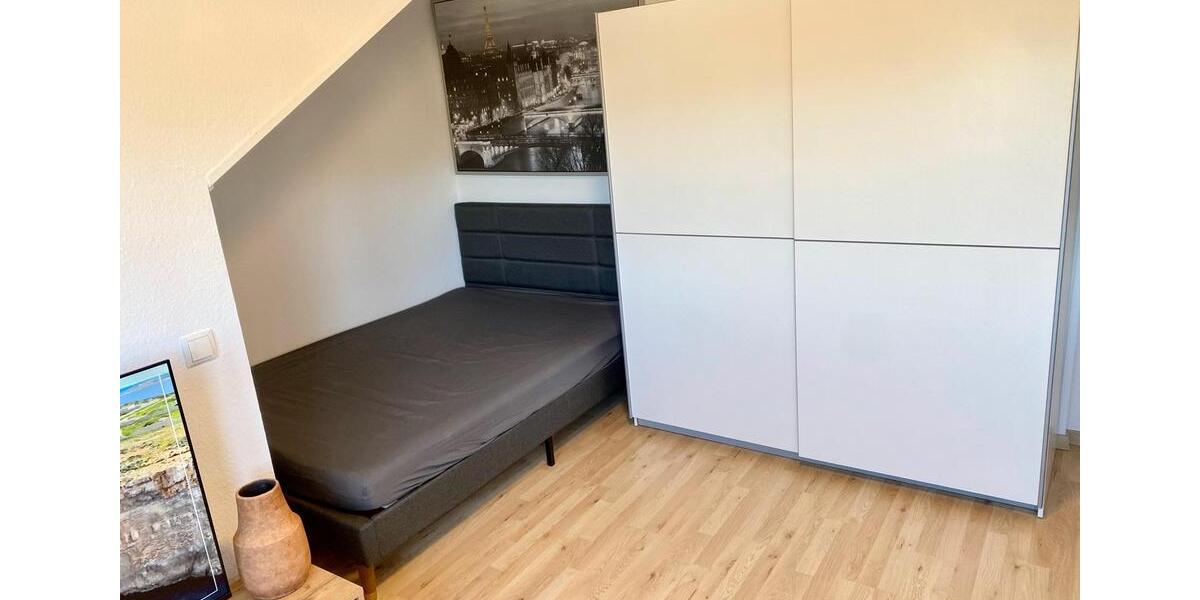 Etagenwohnung Wachtberg - 1 Zimmer, 20 m&sup2;, 700&euro; | Angebot:26083139