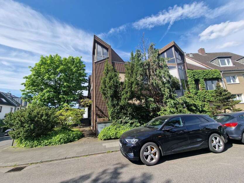 Haus zum Kaufen in Köln 1.595.000 € 517 m² 15 zimmer