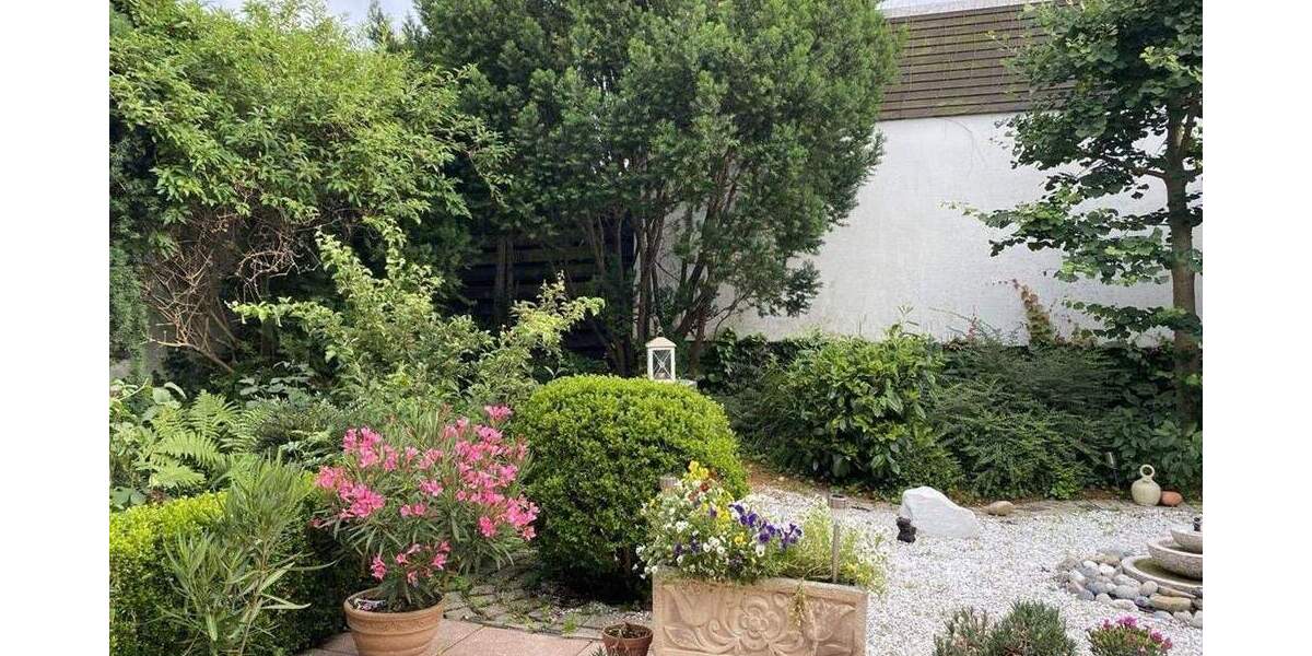 Reihenmittelhaus Bonn Muffendorf - 7 Zimmer, 220 m&sup2;, 695.000&euro; | Angebot:25747696