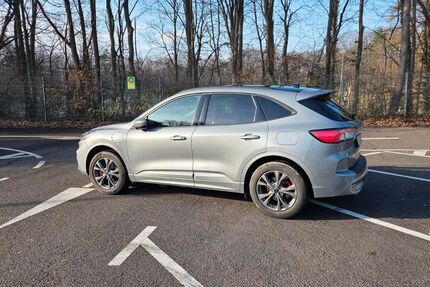 Ford Kuga 92.700 km 22.290 &euro; Troisdorf 53842