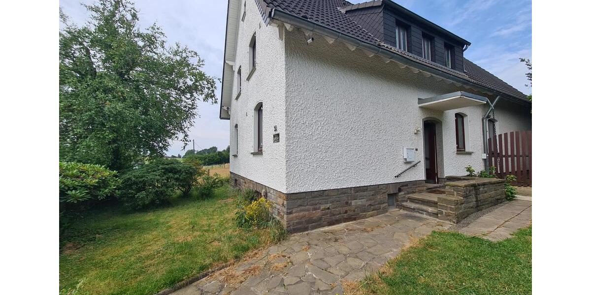 Erdgeschoßwohnung Bergisch Gladbach Alt-Frankenforst - 2 Zimmer, 56 m&sup2;, 781&euro; | Angebot:24795192