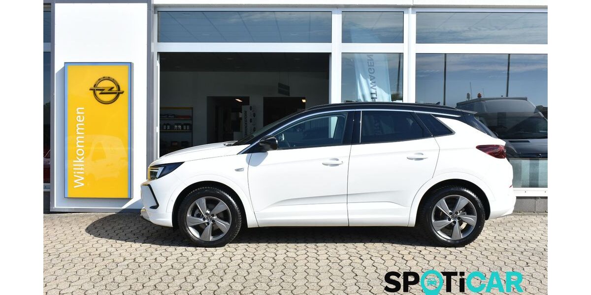 Opel Grandland (X) 13.020 km 23.600 &euro; Grafschaft 53501