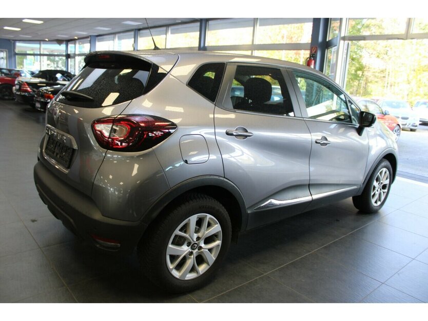 Renault Captur TCe 90 LIMITED 61.333 km 11.480 € Euskirchen 53881