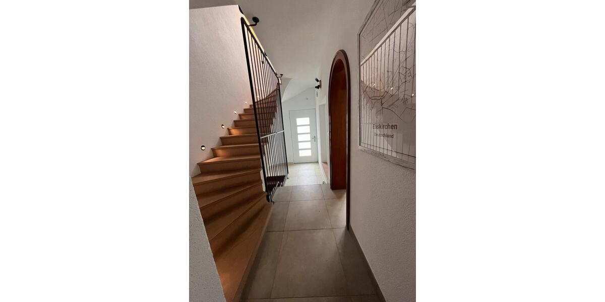 Maisonettenwohnung Euskirchen - 4 Zimmer, 158 m&sup2;, 1.870&euro; | Angebot:26476718