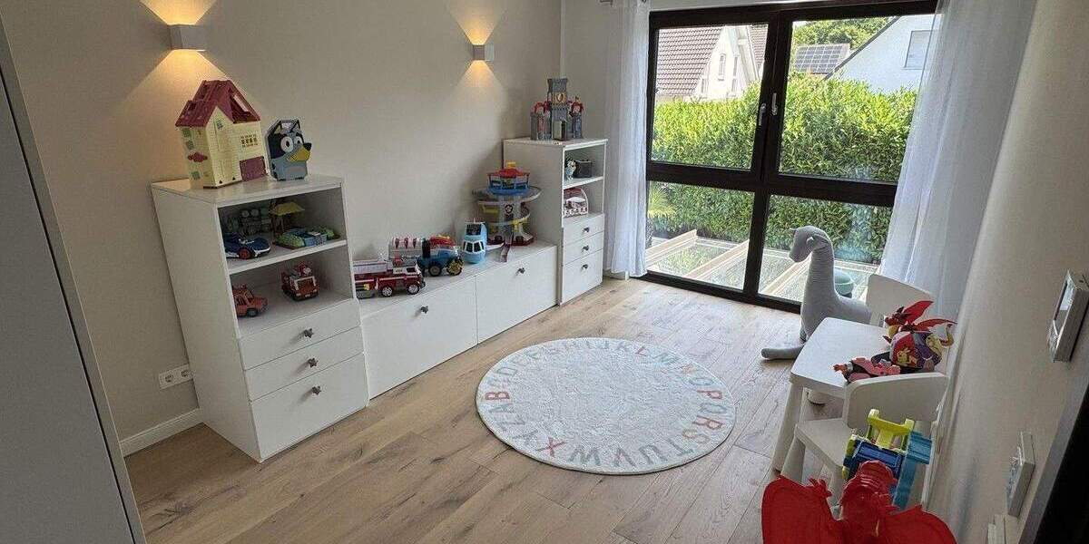 Doppelhaushälfte Rösrath - 7 Zimmer, 240 m&sup2;, 899.000&euro; | Angebot:24534219