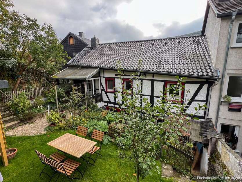 Haus zum Kaufen in Bad Münstereifel 339.000 € 107 m²