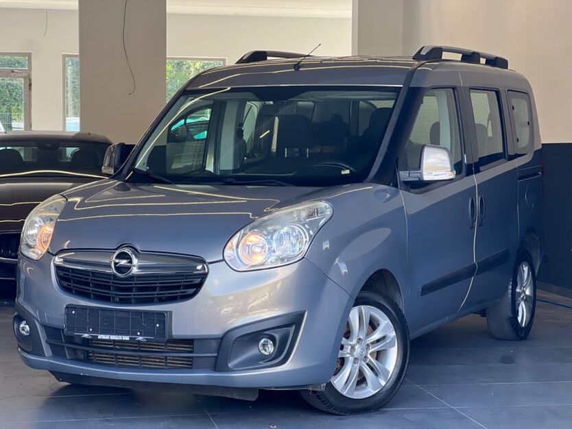 Opel Combo 226.000 km 4.999 € Alfter bei Bonn 53347